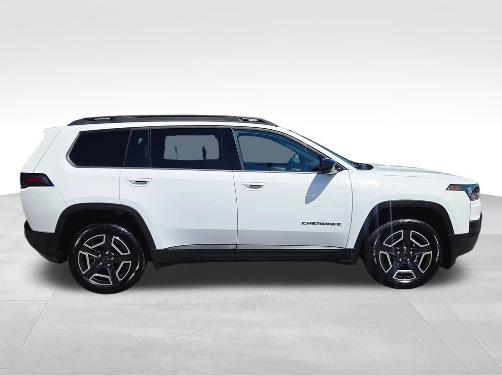 Used 2026 Jeep Cherokee Limited AWD/4WD image 8