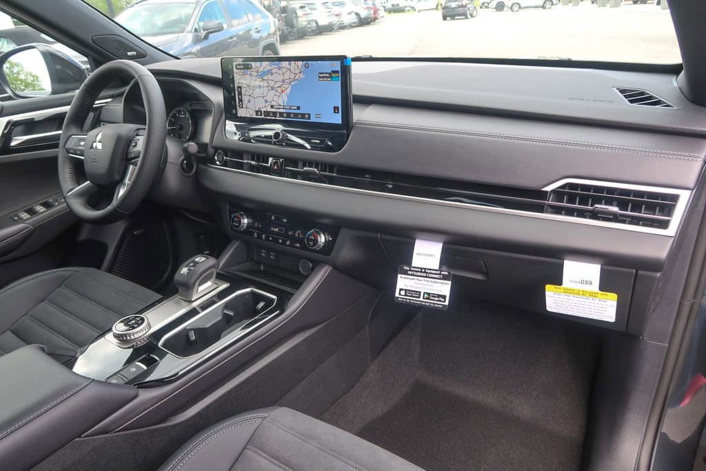 New 2026 Mitsubishi Outlander LE AWD/4WD image 22