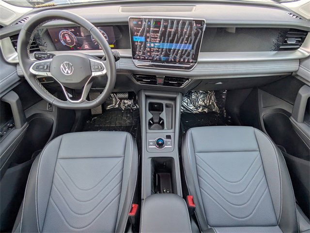 New 2025 Volkswagen Tiguan SE image 15