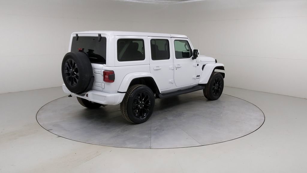 Used 2021 Jeep Wrangler Unlimited Sahara image 13