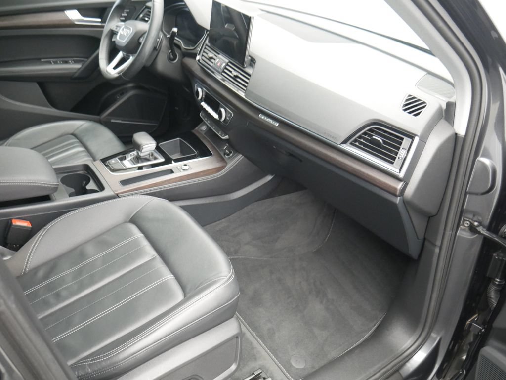 Certified 2023 Audi Q5 2.0T Premium Plus w/ Premium Plus Package AWD/4WD image 29