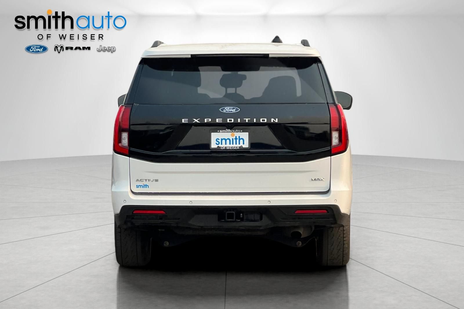 Used 2025 Ford Expedition Max Active AWD/4WD image 5