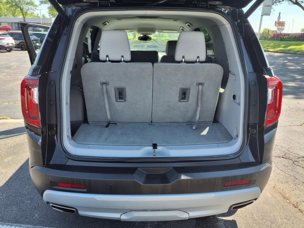 Certified 2023 GMC Acadia SLT image 32