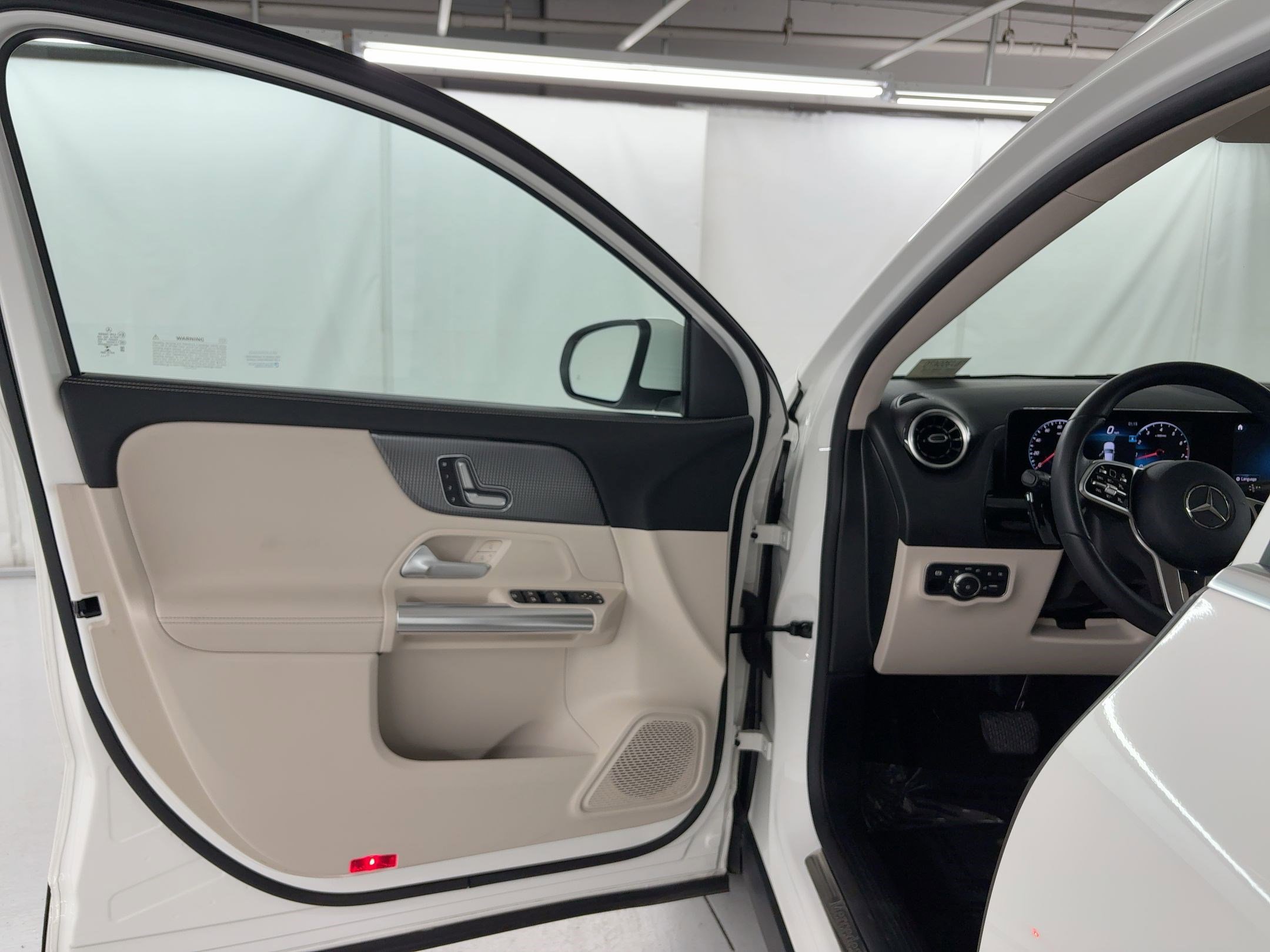 Certified 2022 Mercedes-Benz GLA 250 4MATIC image 5