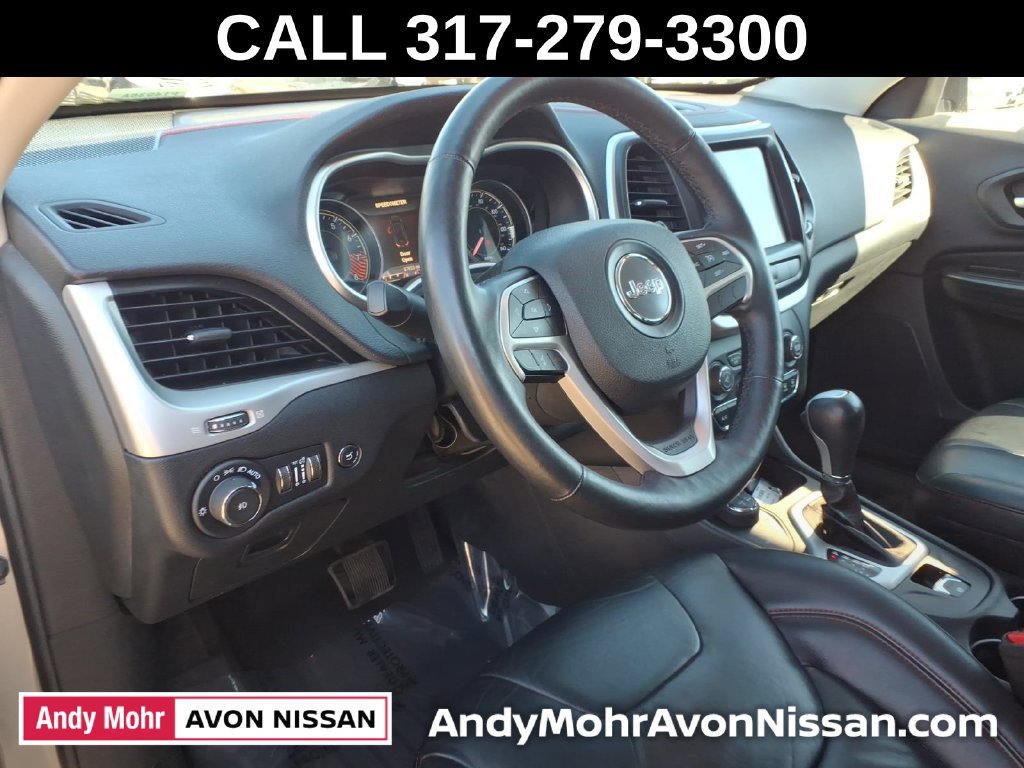 Used 2014 Jeep Cherokee Trailhawk w/ Comfort/Convenience Group AWD/4WD image 20