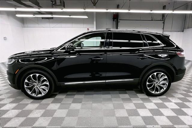 Used 2022 Lincoln Nautilus Reserve image 13