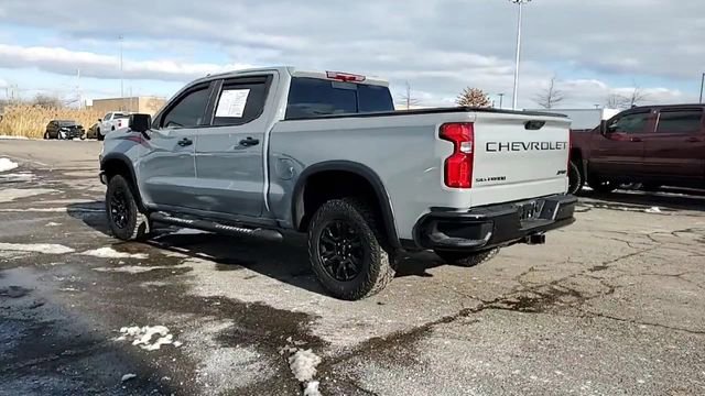 Used 2024 Chevrolet Silverado 1500 ZR2 w/ LPO, Dark Essentials Package image 4