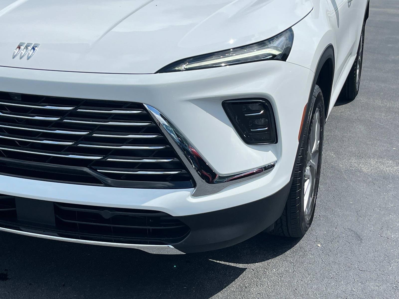 New 2026 Buick Enclave Preferred w/ Power Package image 11