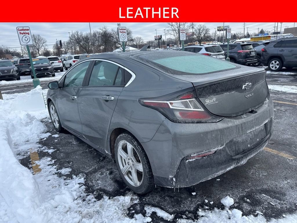 Used 2017 Chevrolet Volt LT w/ Comfort Package image 4