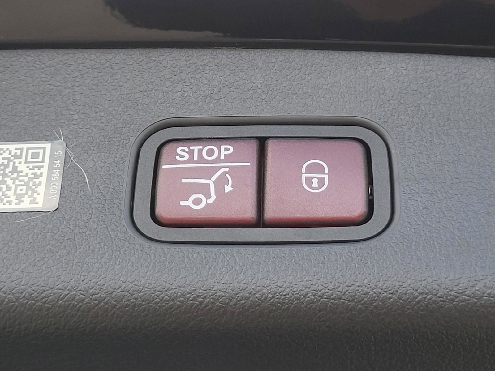 Used 2024 Mercedes-Benz GLC 43 AMG 4MATIC image 14