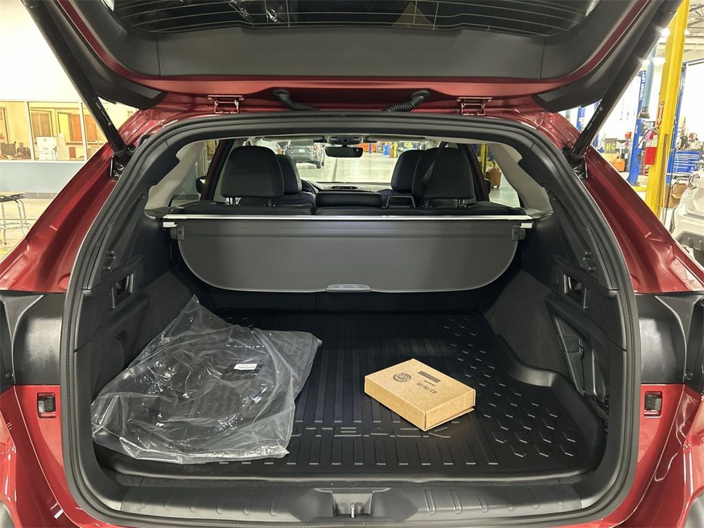 Certified 2025 Subaru Outback Limited image 27