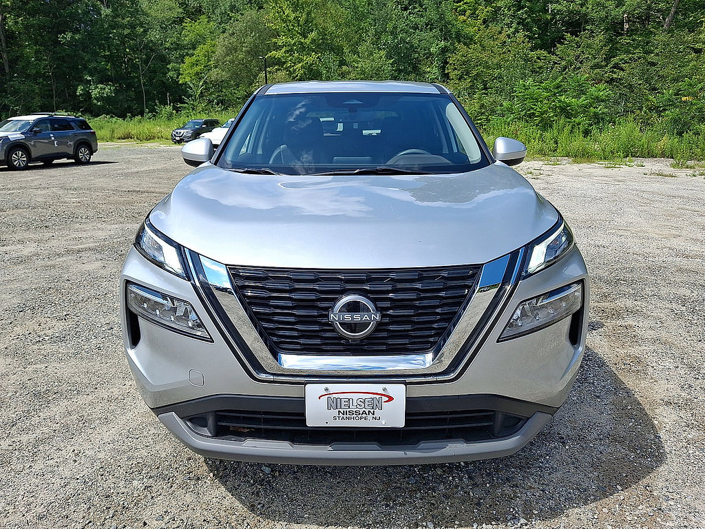 Used 2023 Nissan Rogue SV AWD/4WD image 28