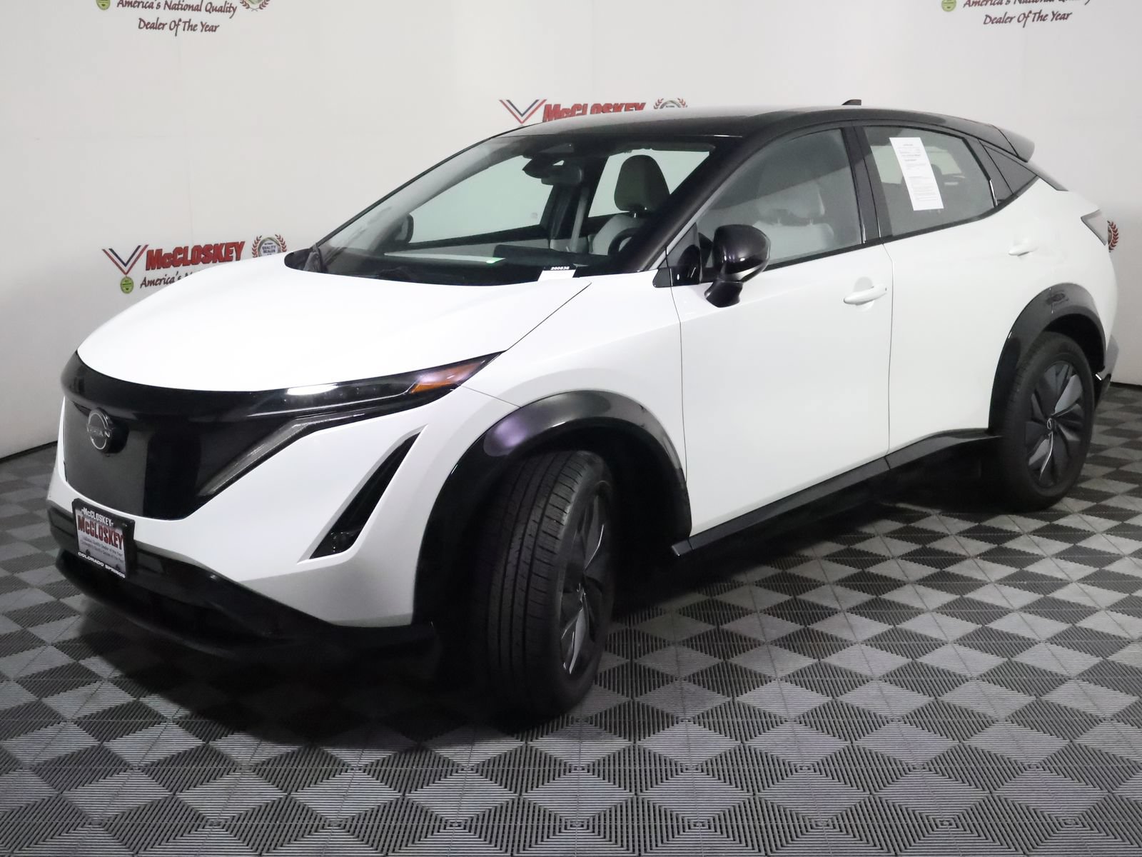 Used 2023 Nissan Ariya AWD image 17
