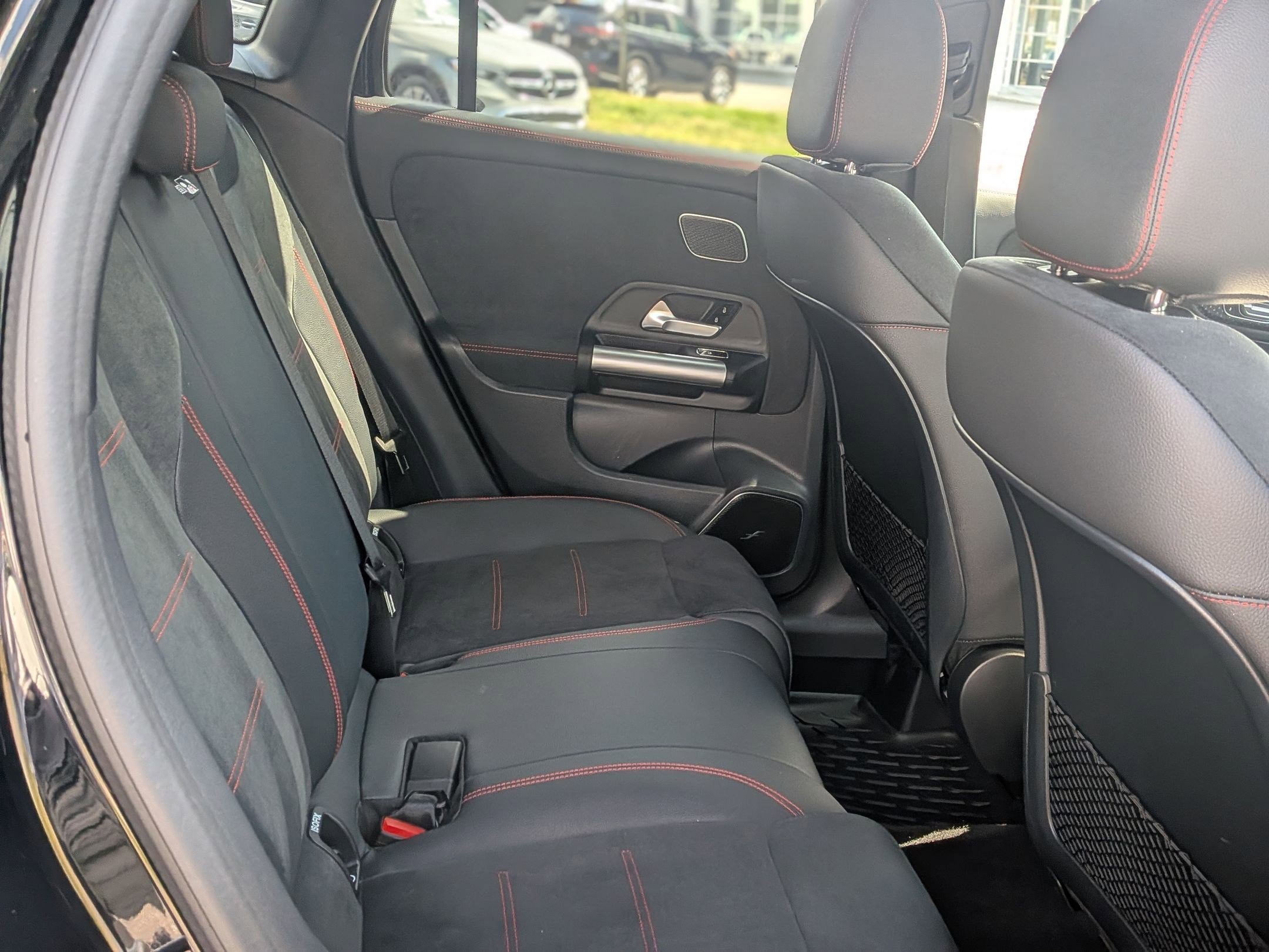 Certified 2025 Mercedes-Benz GLA 250 4MATIC image 32