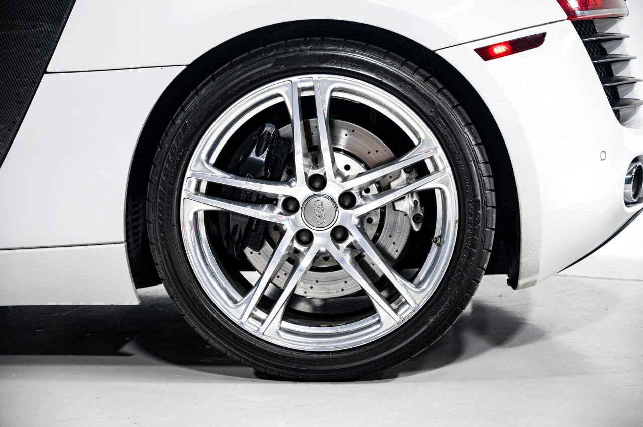Used 2009 Audi R8 V8 image 10
