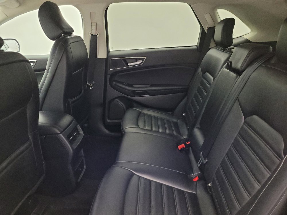 Used 2024 Ford Edge SEL image 18