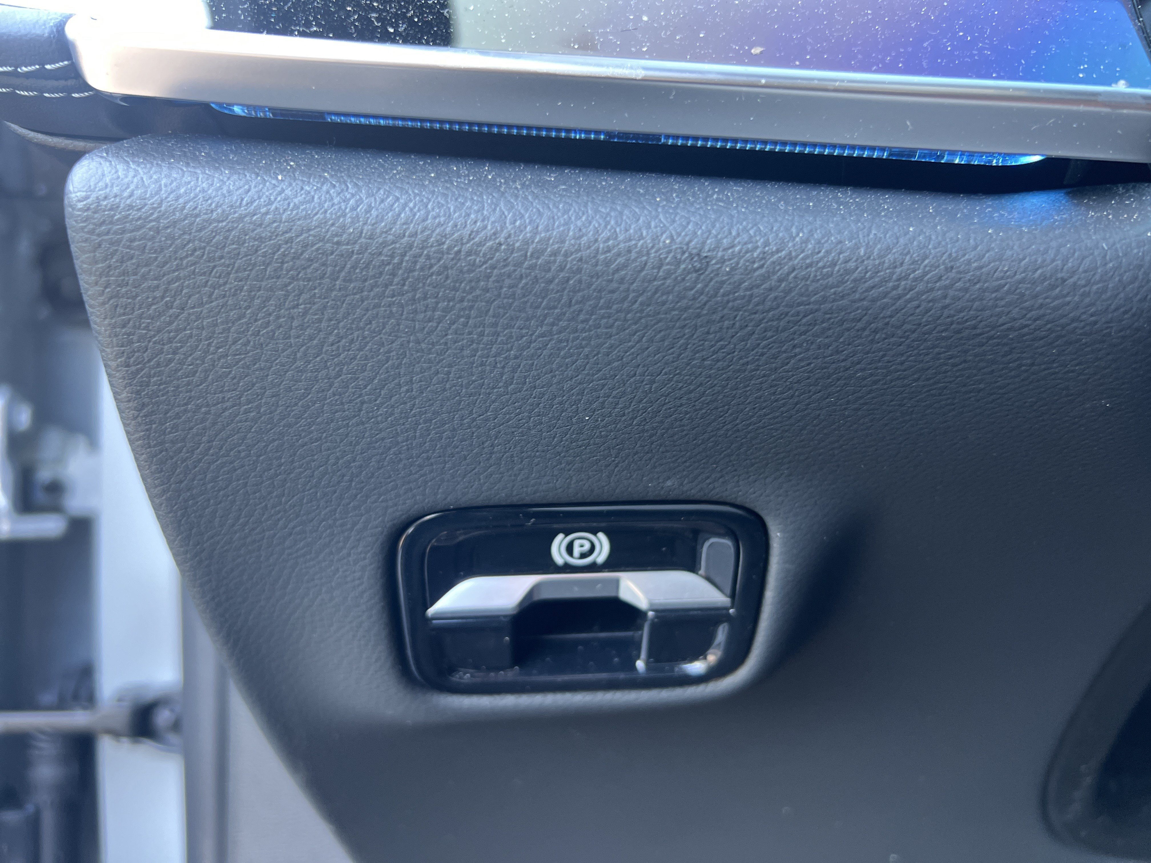 Certified 2026 Mercedes-Benz E 53 AMG e 4MATIC Sedan image 17