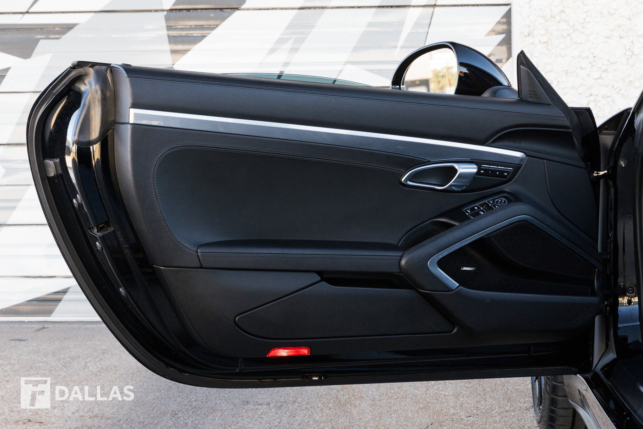 Used 2018 Porsche 911 Turbo image 22