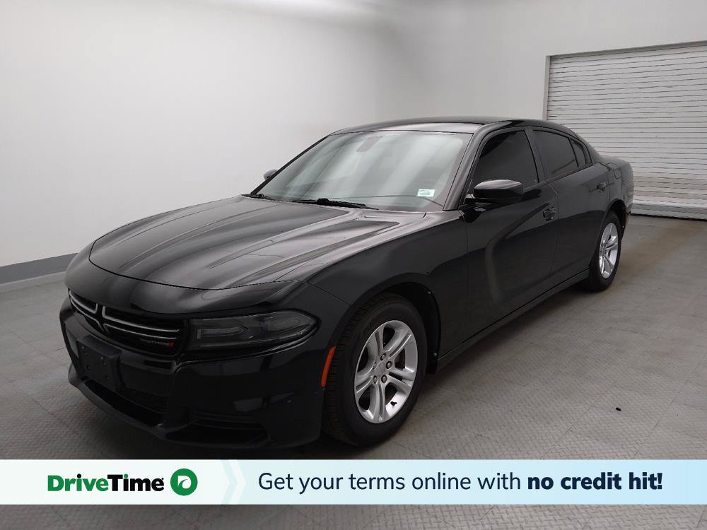 Used 2017 Dodge Charger SE RWD image 1