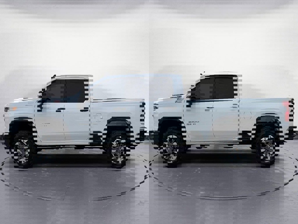 Used 2025 Chevrolet Silverado 2500 Custom w/ Custom Convenience Package image 2