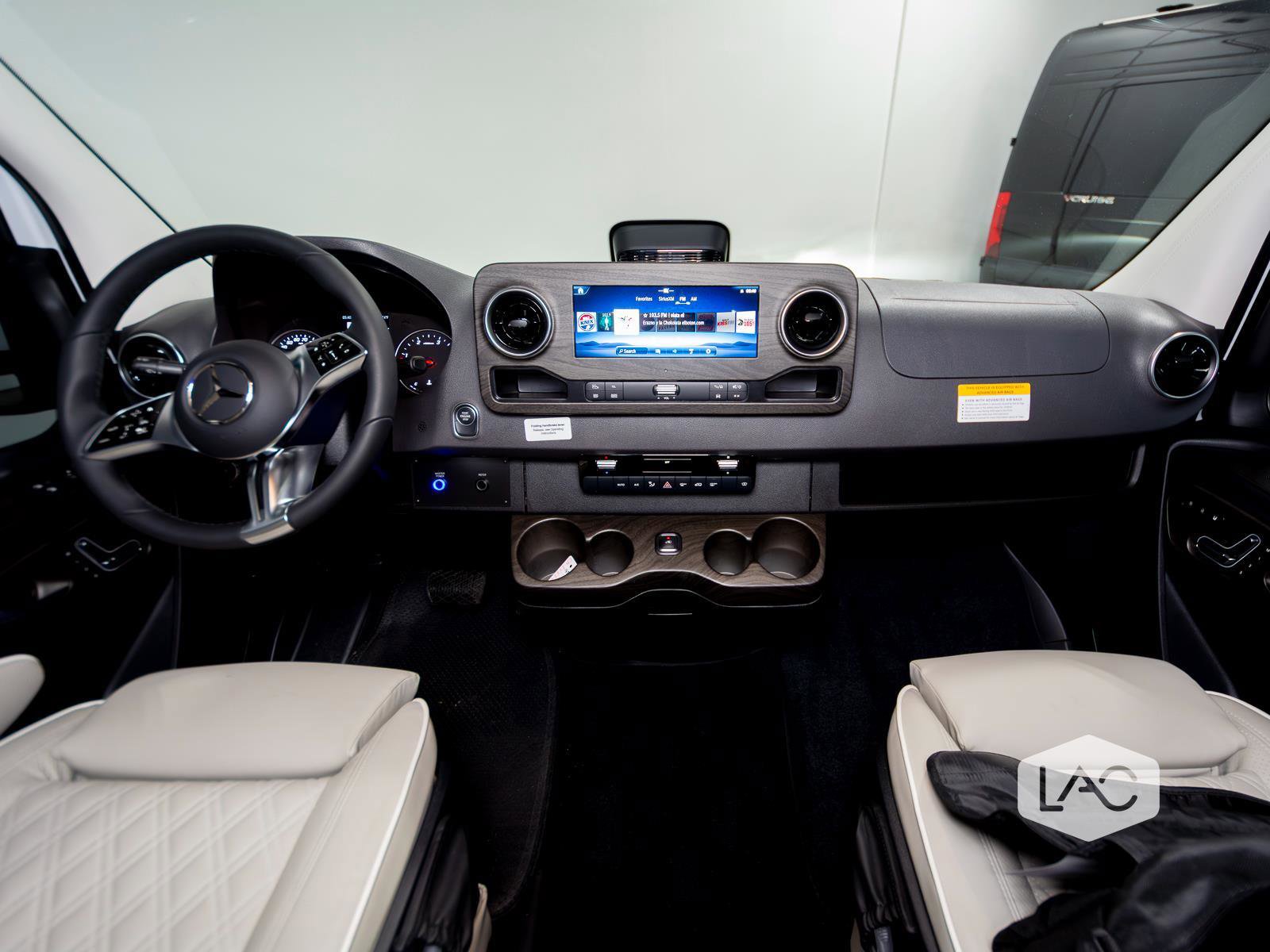 Used 2025 Mercedes-Benz Sprinter 3500 image 26