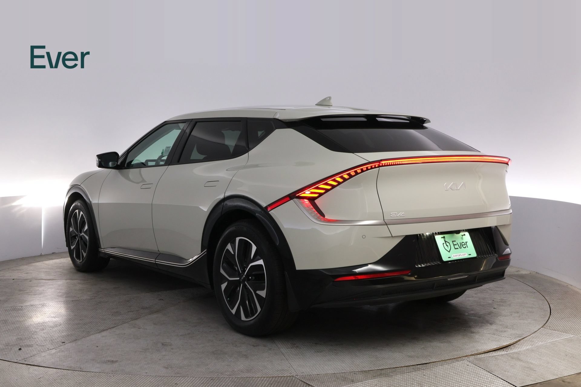 Used 2024 Kia EV6 Wind RWD image 17