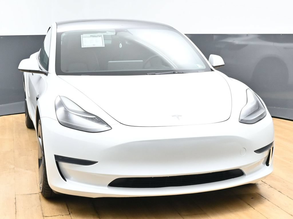 Used 2023 Tesla Model 3 Standard Range RWD image 3