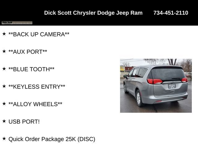 Used 2017 Chrysler Pacifica Touring image 8