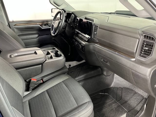 Used 2023 Chevrolet Silverado 1500 RST w/ Protection Package AWD/4WD image 33