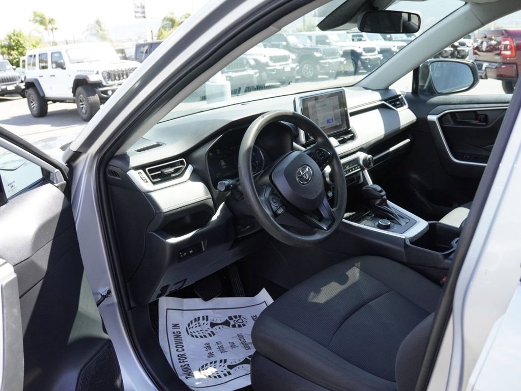 Used 2023 Toyota RAV4 LE AWD/4WD image 20