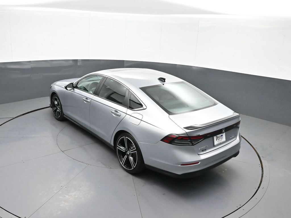 Certified 2025 Honda Accord Sport image 39