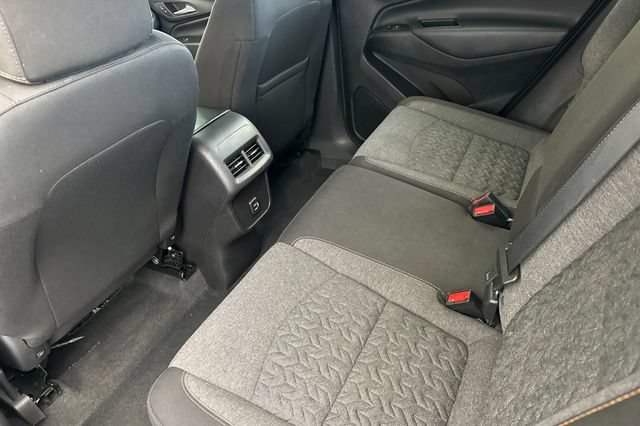 Used 2024 Chevrolet Equinox LT AWD/4WD image 14
