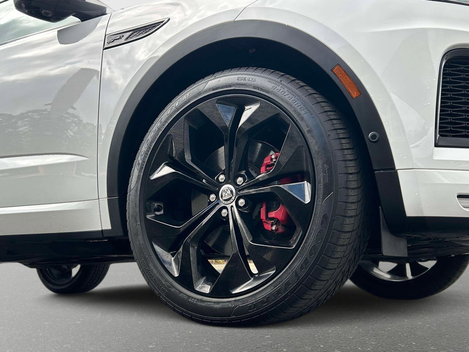 Used 2024 Jaguar E-PACE R-Dynamic SE AWD/4WD image 9