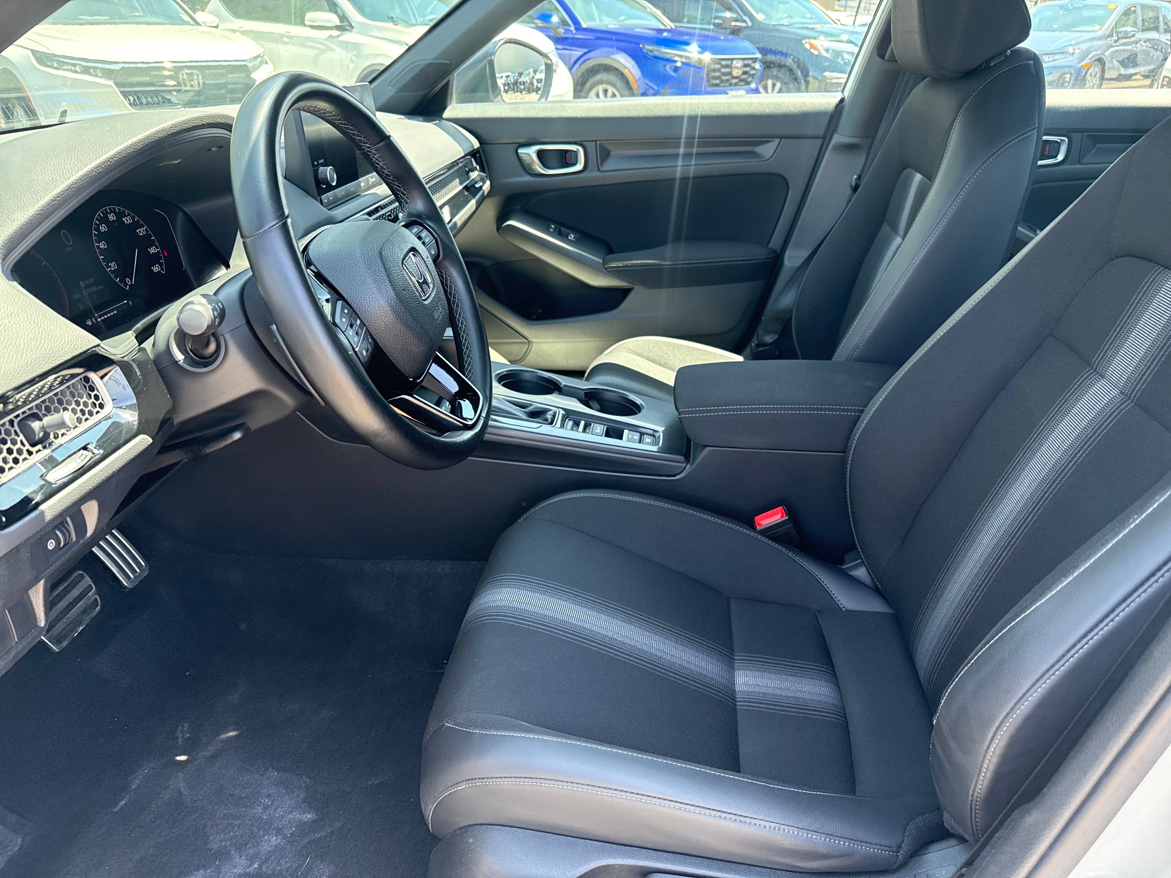 Used 2023 Honda Civic Sport image 9