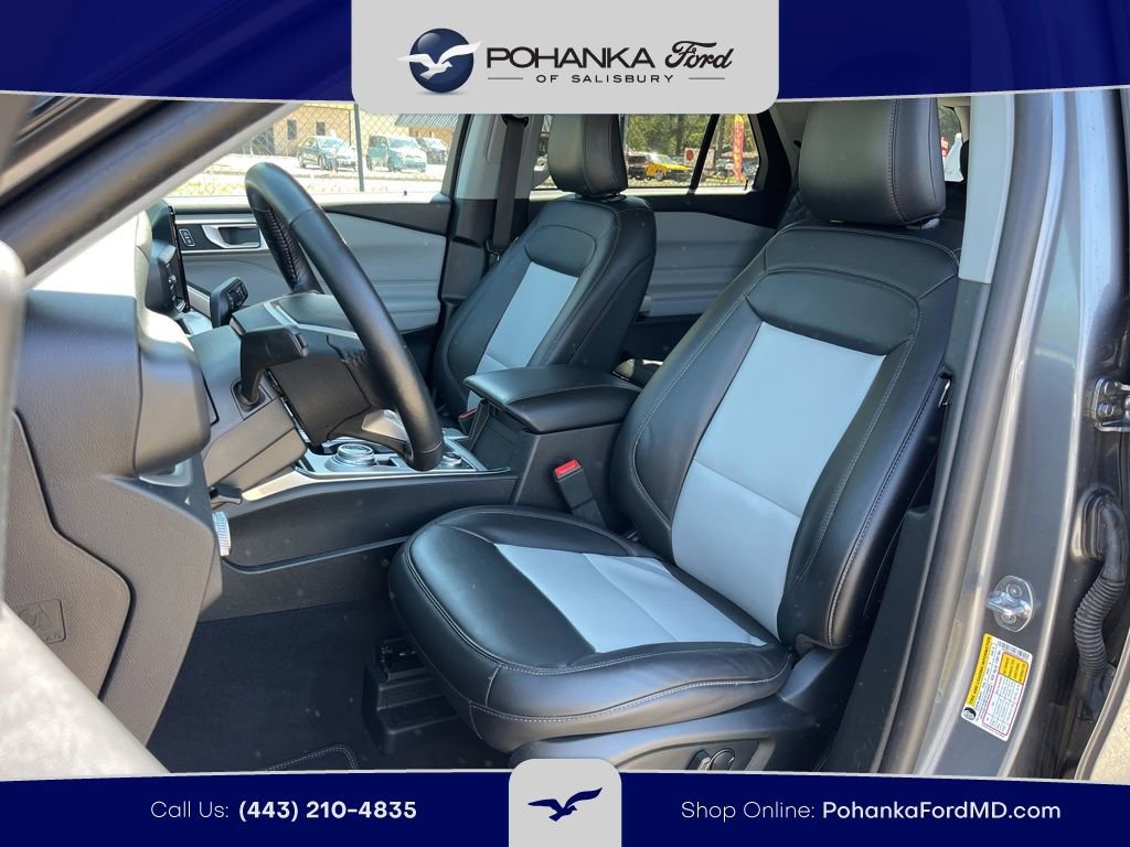 Certified 2022 Ford Explorer XLT w/ Equipment Group 202A image 19
