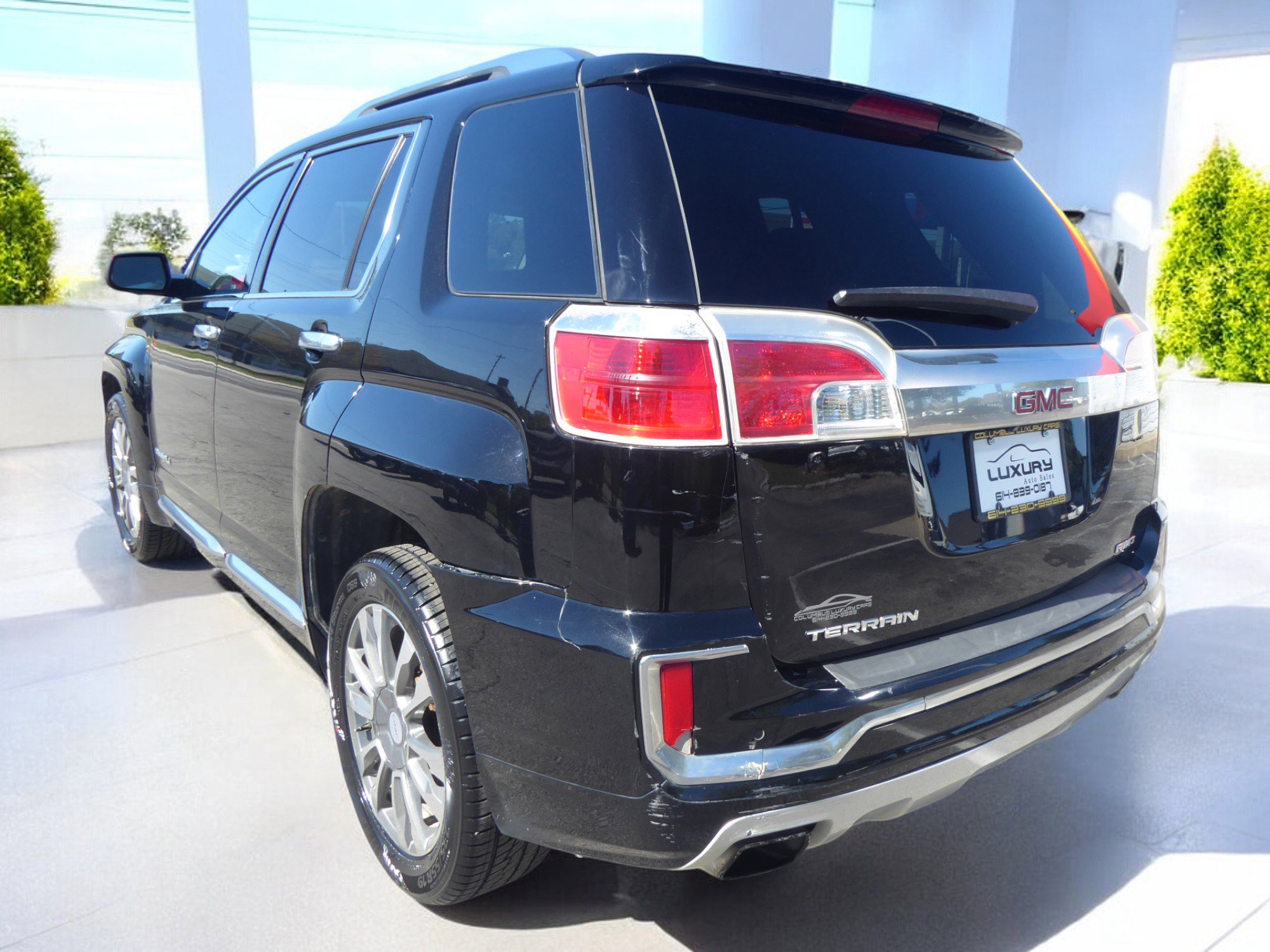 Used 2017 GMC Terrain Denali image 9