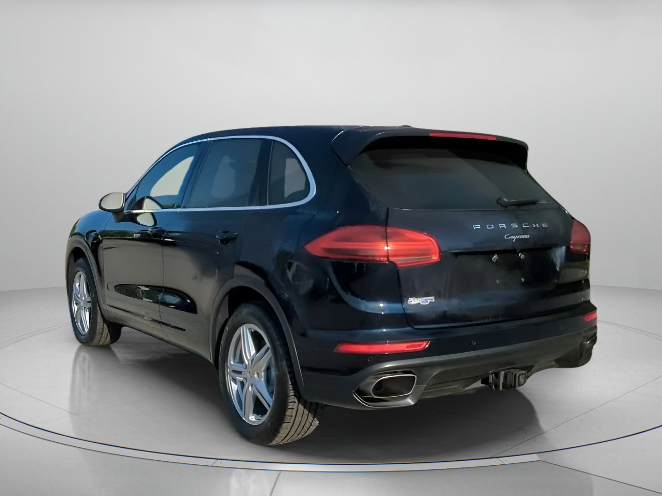 Used 2016 Porsche Cayenne image 20