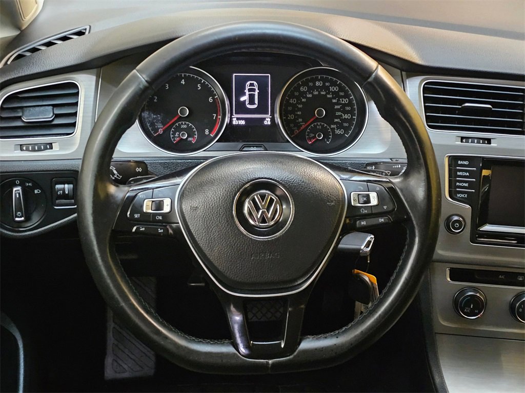 Used 2015 Volkswagen Golf SE image 19