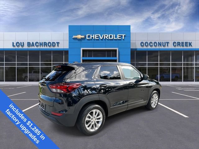 Used 2024 Chevrolet TrailBlazer LS w/ LS Convenience Package FWD image 8