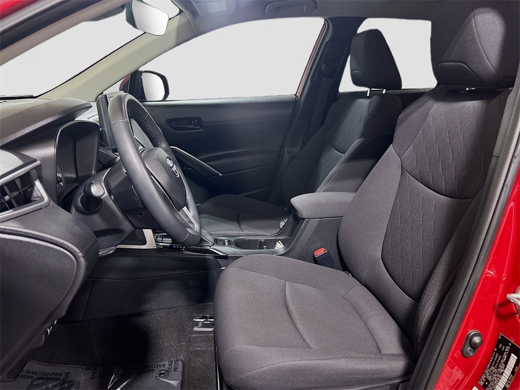 Used 2023 Toyota Corolla Cross LE image 17