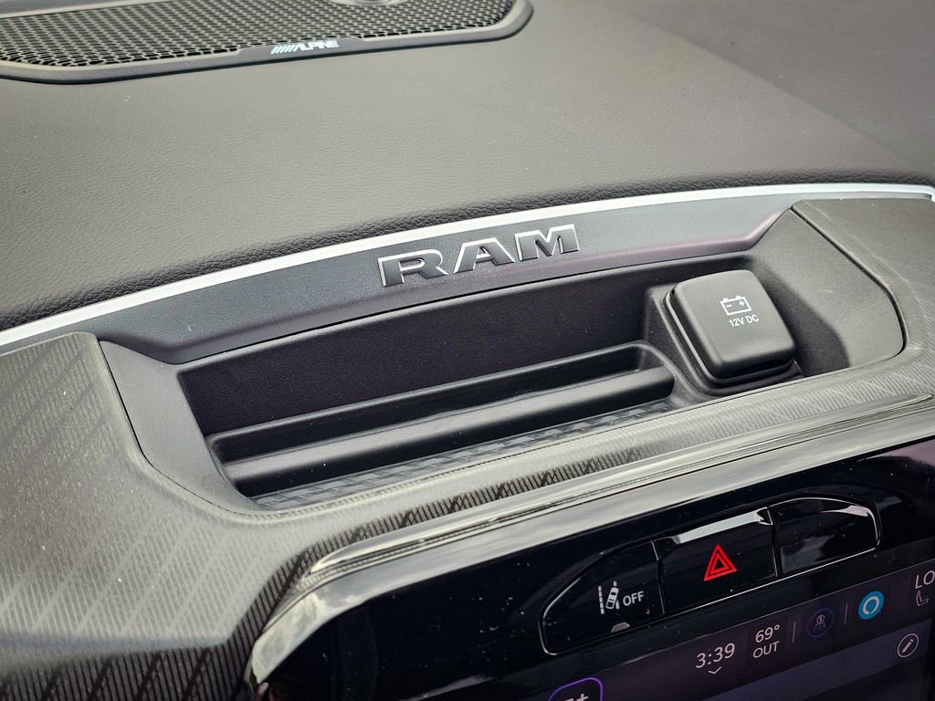 New 2026 RAM 1500 4x4 Crew Cab image 23