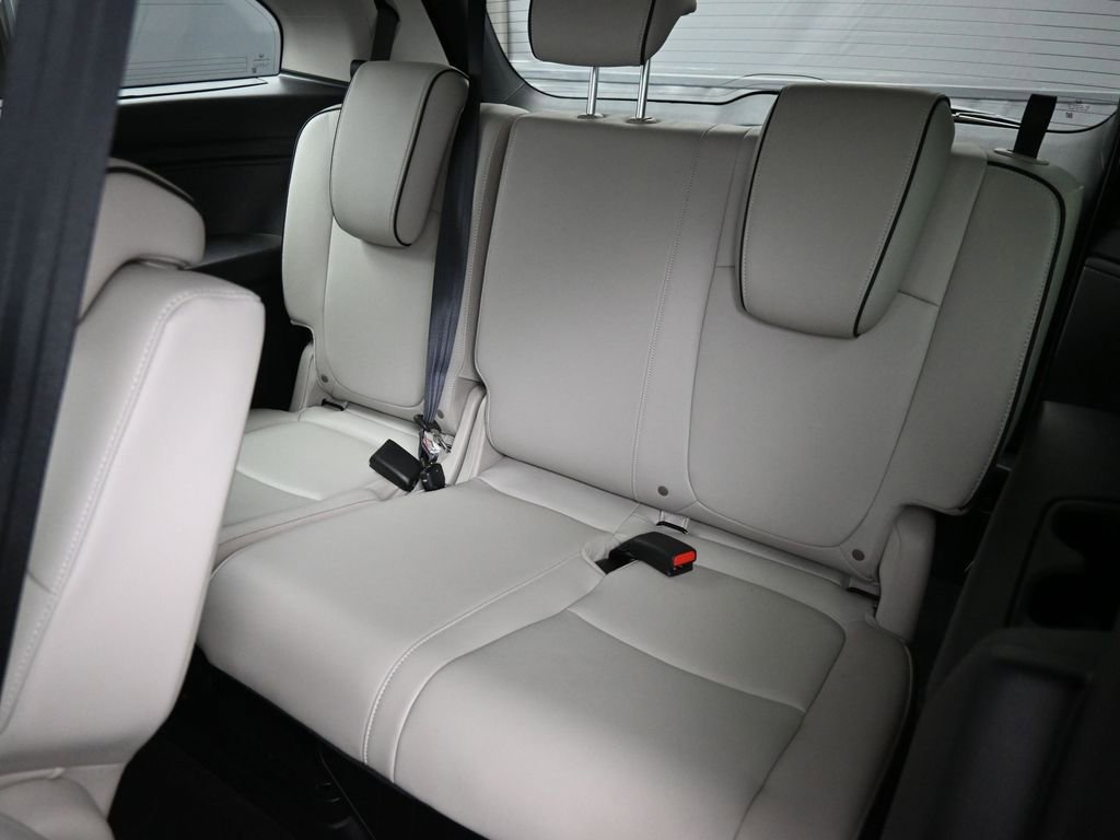 Used 2025 Honda Odyssey Touring image 23