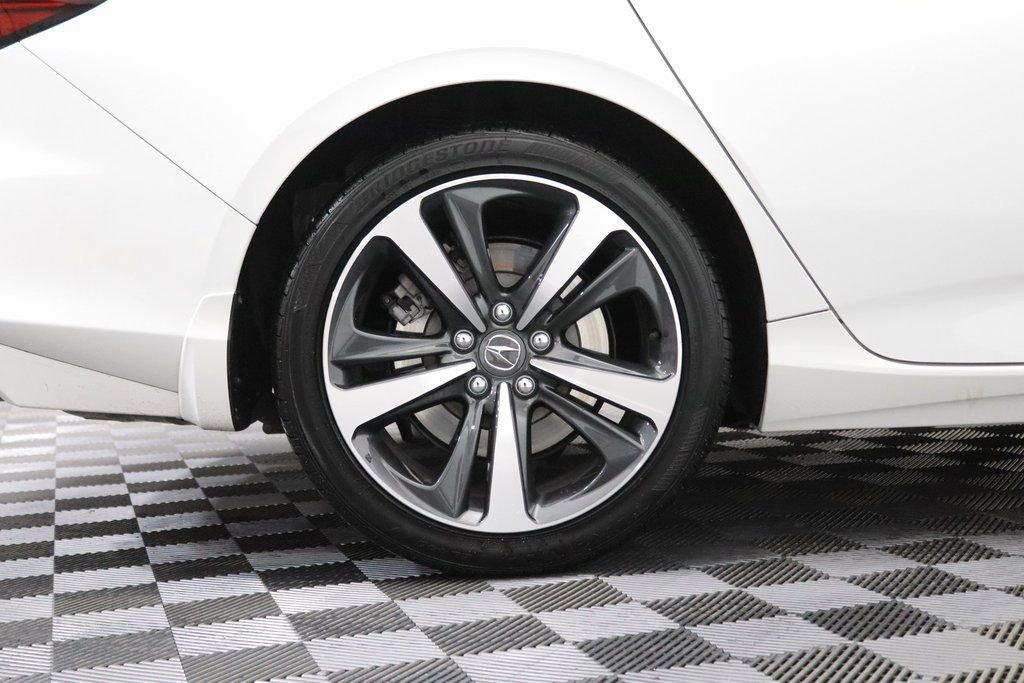 Certified 2025 Acura TLX w/ Technology Package image 6