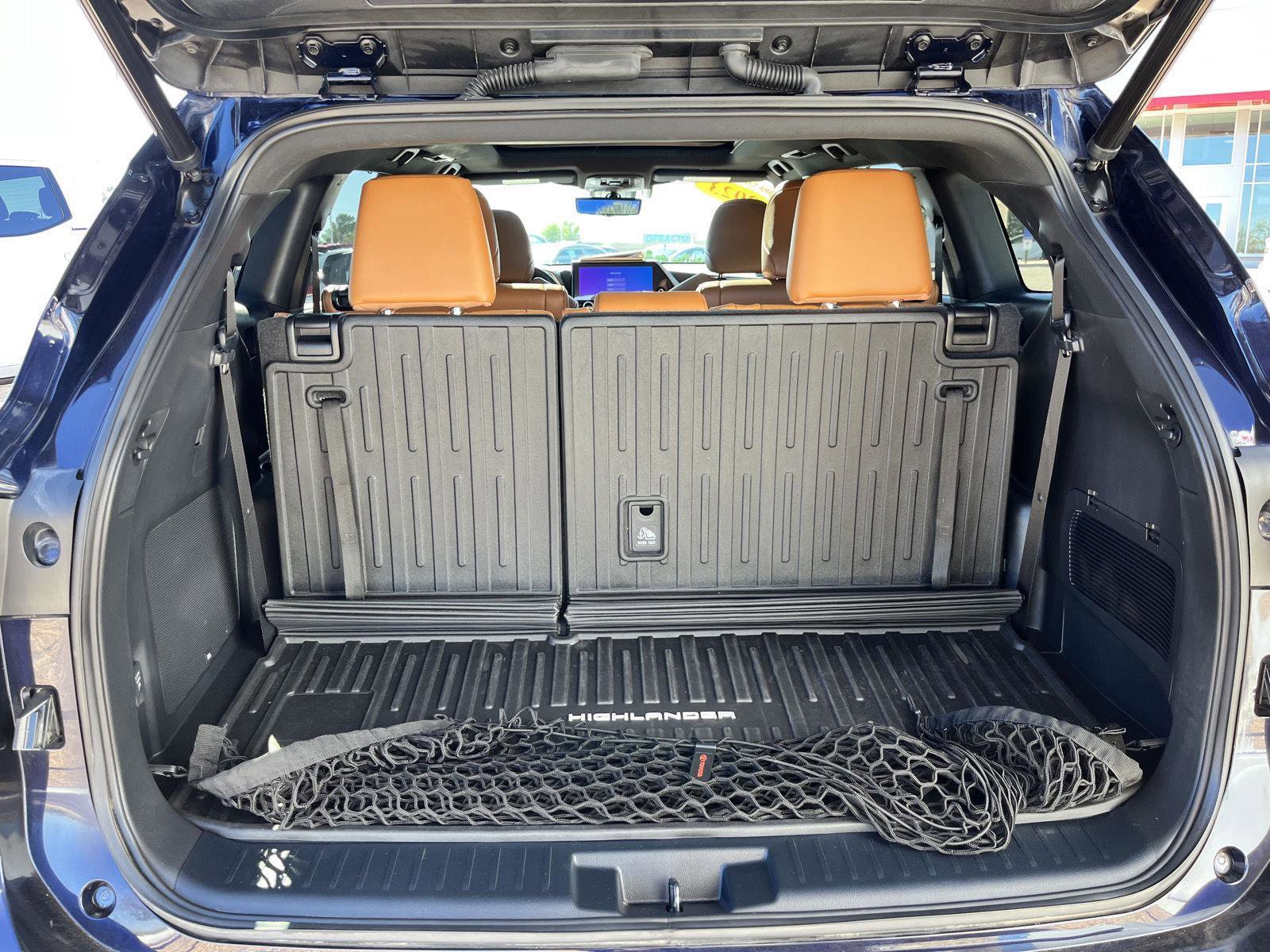 Used 2023 Toyota Highlander Platinum image 13