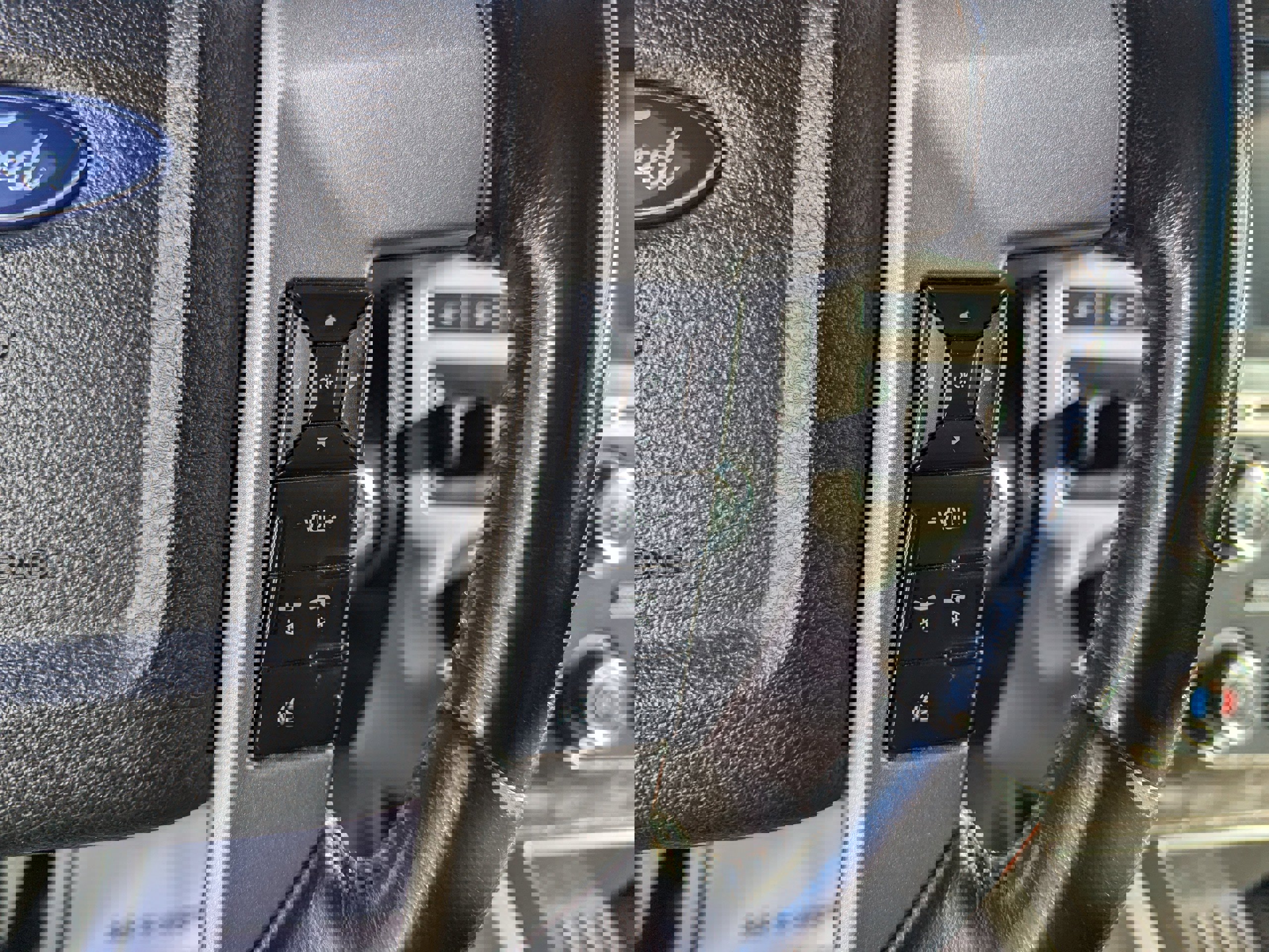 Used 2017 Ford Expedition Max Limited image 16