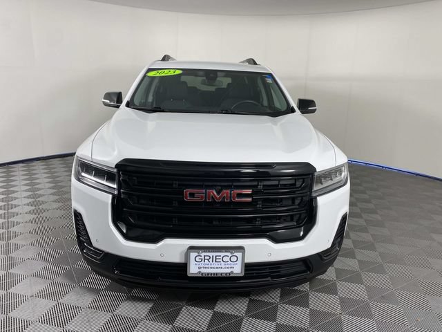 Used 2023 GMC Acadia SLE w/ Driver Convenience Package AWD/4WD image 3