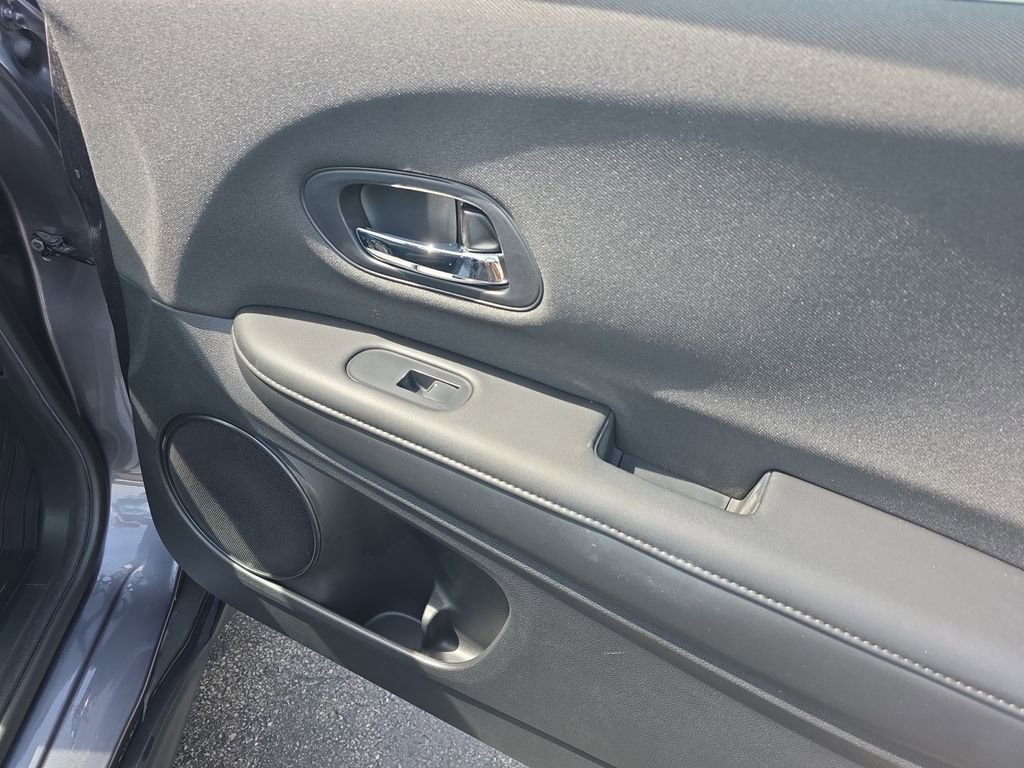 Used 2021 Honda HR-V LX image 21