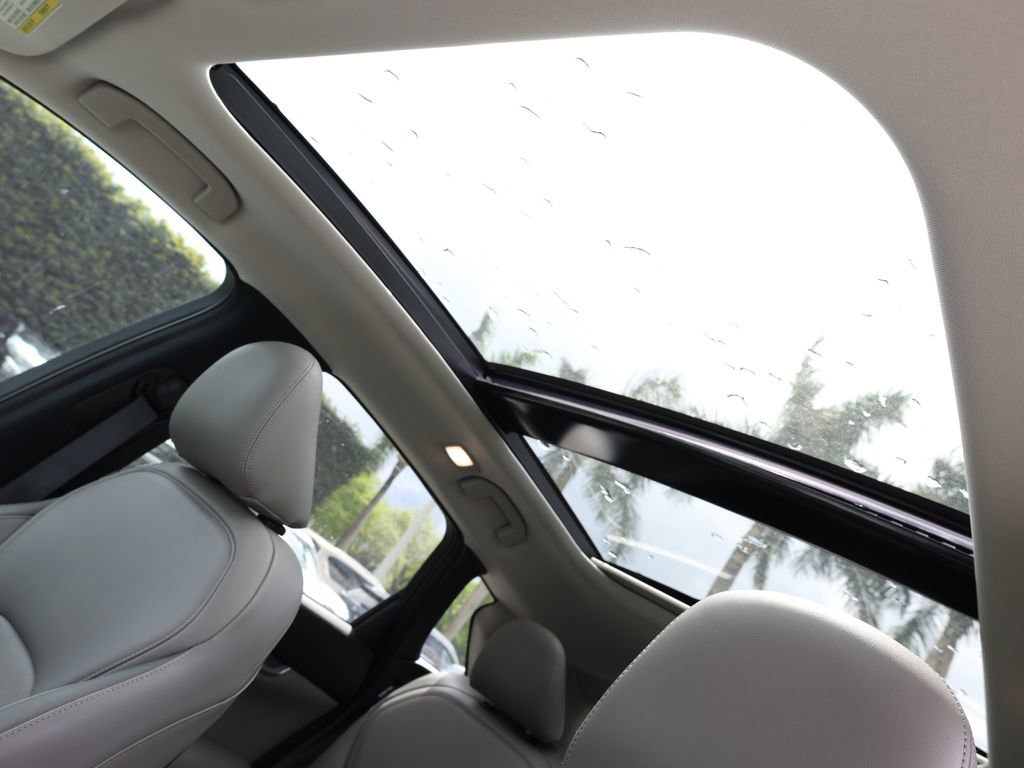 Certified 2023 INFINITI QX50 Luxe image 18