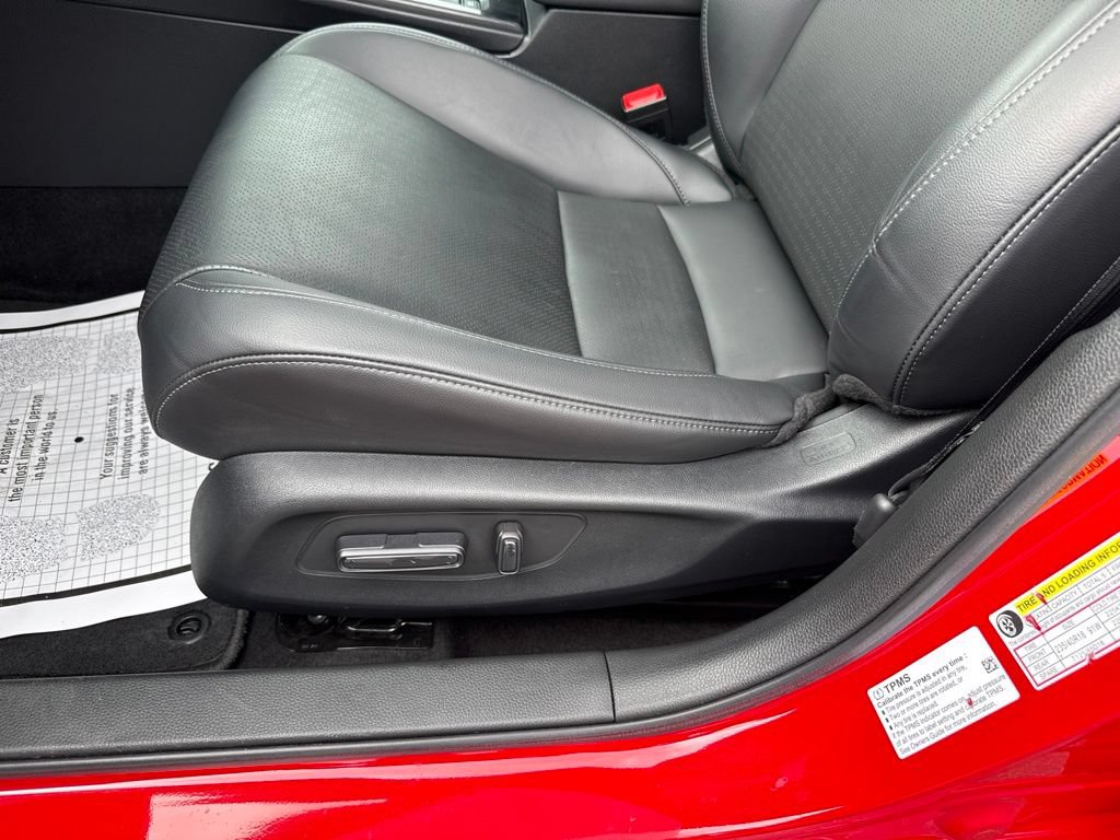 Used 2023 Honda Civic Touring image 8