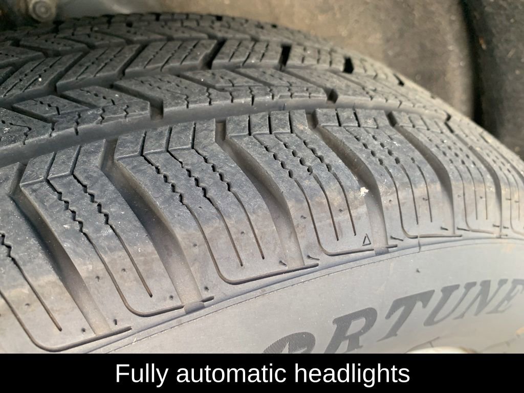 Used 2022 Ford Escape SEL AWD/4WD image 11